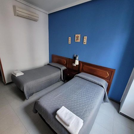 Hostal Pan America มาดริด ภายนอก รูปภาพ